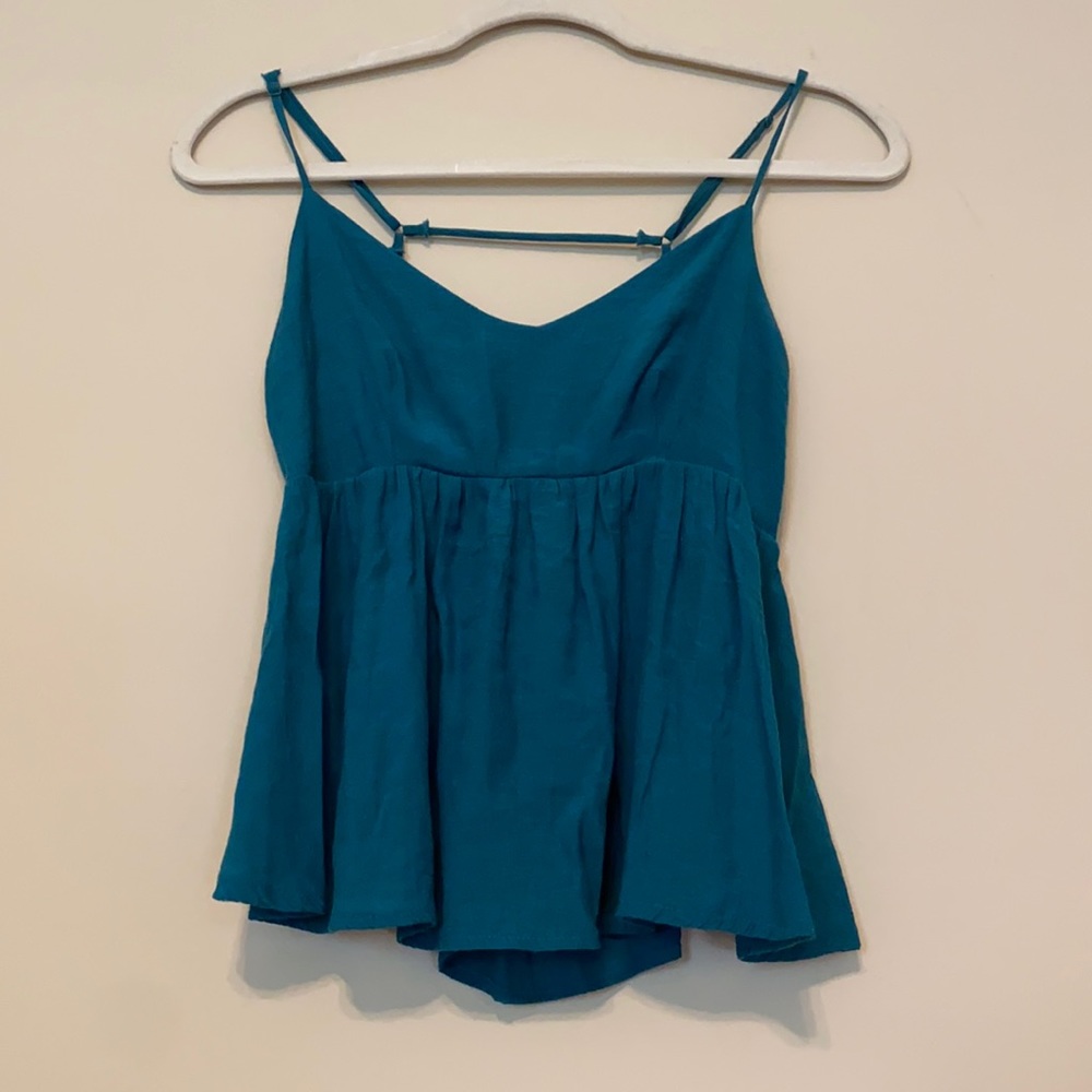 Turquoise spaghetti strap tank top 💚💙